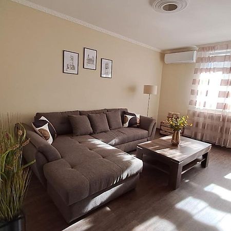 Szilfak City Apartman Hajdúszoboszló Eksteriør bilde
