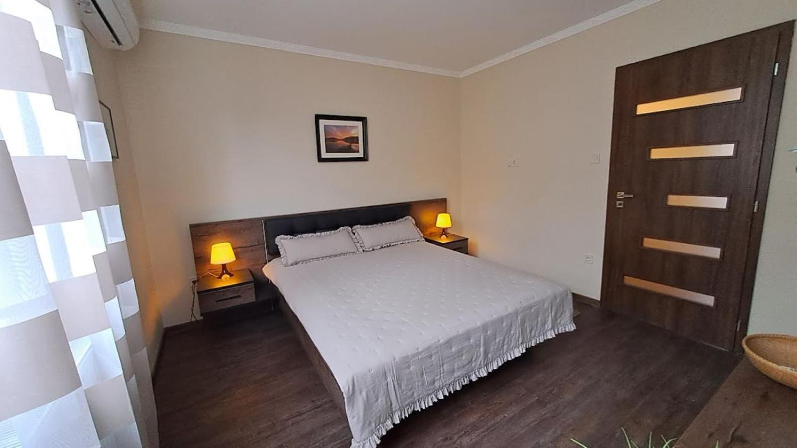 Szilfak City Apartman Hajdúszoboszló Eksteriør bilde