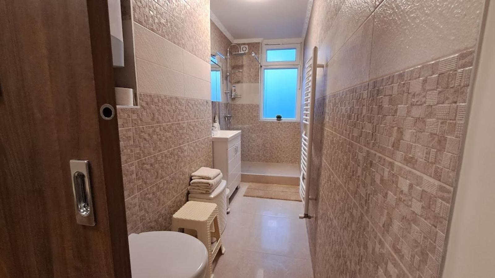 Szilfak City Apartman Hajdúszoboszló Eksteriør bilde